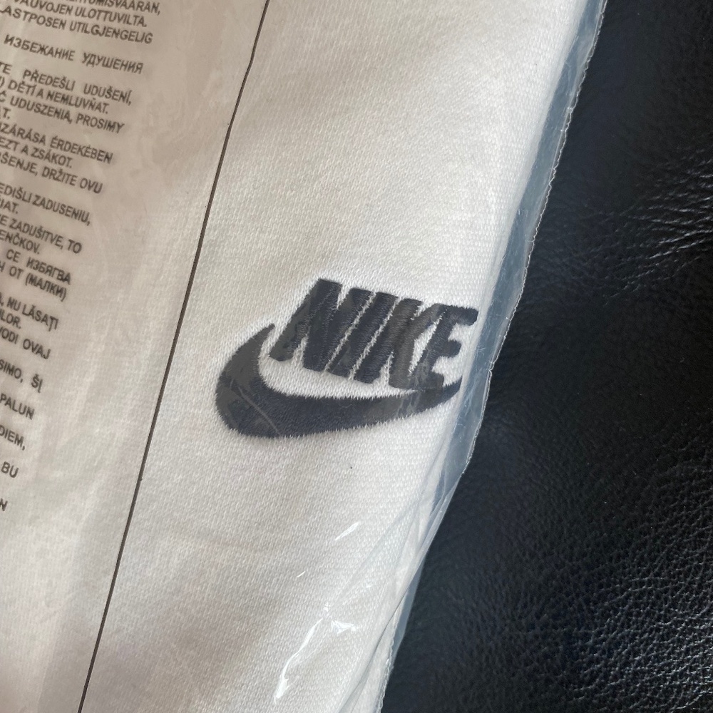 NWT Men's Nike white Sportswear Club Fleece full-zip hoodie Size LARGE